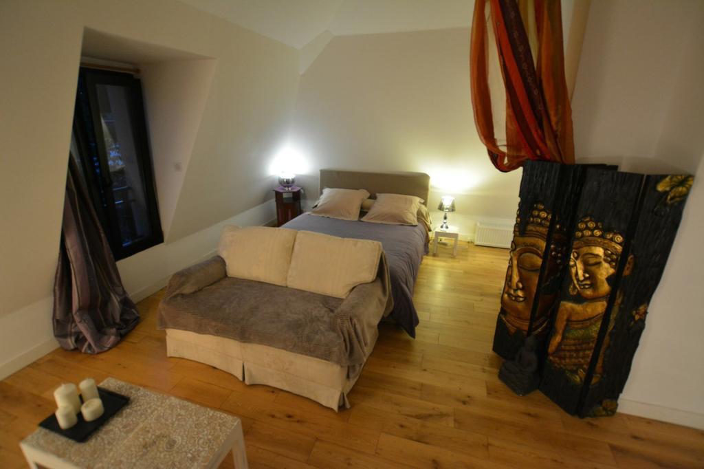 Maison D'Hotes Les Coudreaux Rueil-Malmaison Exteriör bild