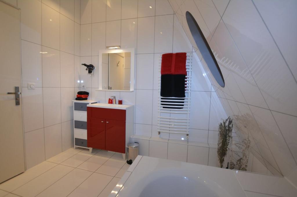 Maison D'Hotes Les Coudreaux Rueil-Malmaison Exteriör bild
